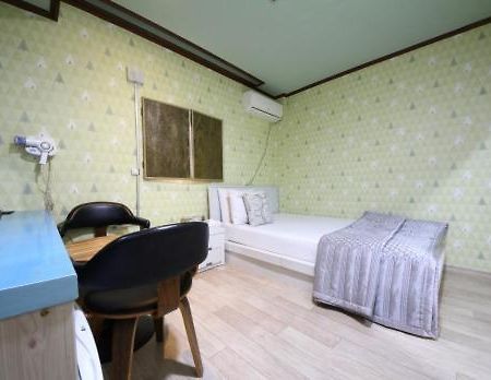 Michigan Motel Pocheon Zewnętrze zdjęcie